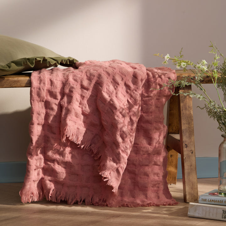 Walton Waffle 130x180 Throw Rose