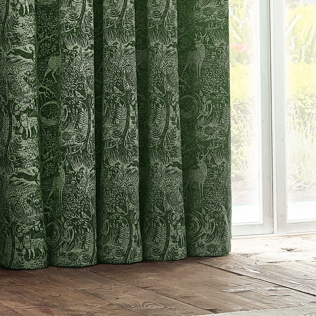 WINTER WOODS 228X182 EYELET CURTAINS EMERALD