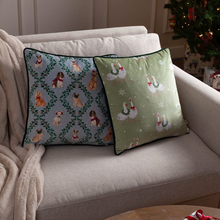CHRISTMAS DOG FRIENDS 43X43 CUSHION CASE MULTI