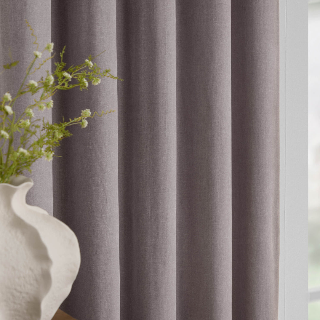 HEAVY CHENILLE EYELET CURTAIN MAUVE